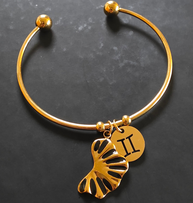 Détail du pendentif aile du Jonc Astro Wing – bijou spirituel et élégant signé Therapietra