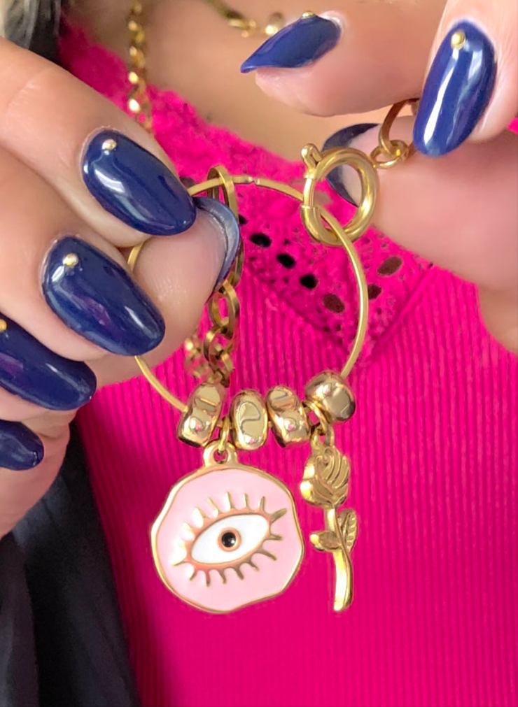 Collier Protection Rose