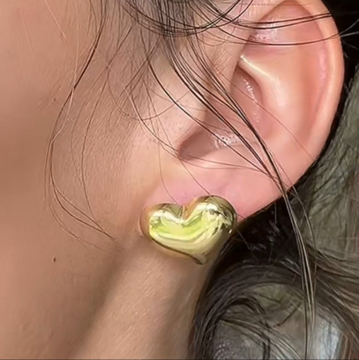 Boucles d’oreilles Cœur Mercuria en acier inoxydable, bijou lumineux inspiré de la planète Mercure, création Therapietra.