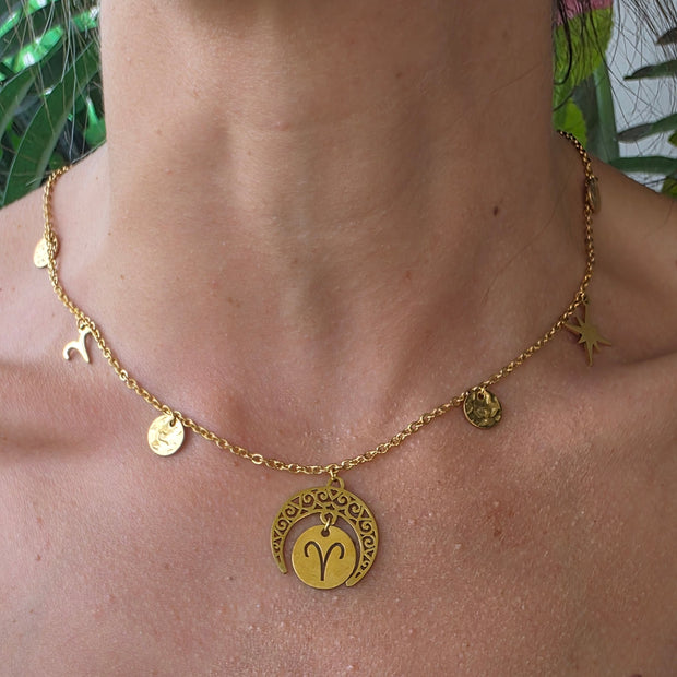 Collier Astro Luna en acier inoxydable pour le Bélier, bijou lunaire symbolisant la passion, la spontanéité et la force intérieure.