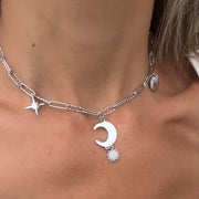 Collier Astro ras de cou Astraïa en acier inoxydable pour le Poissons, bijou poétique et spirituel inspiré par la douceur et les rêves.
