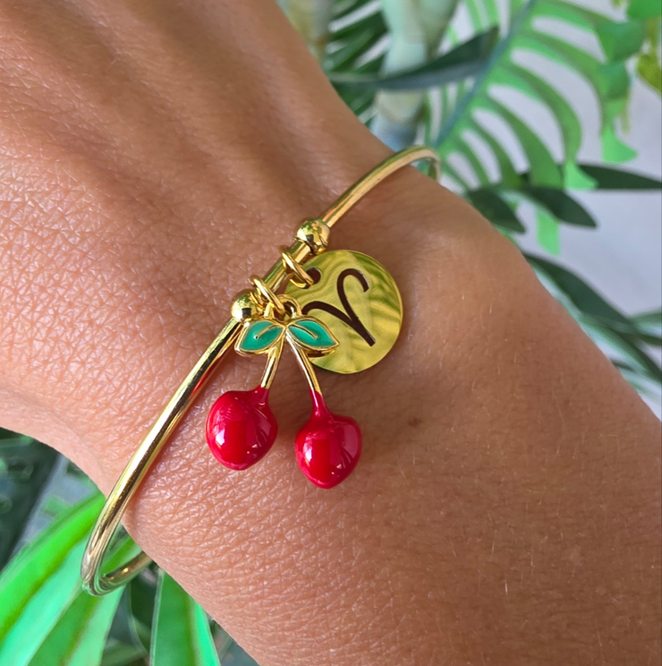 Jonc Astro cerise pour le Bélier, un bijou vibrant qui incarne la passion et l’énergie du feu intérieur.